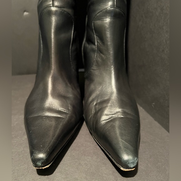 VINTAGE Isaac Mizrahi Saxton Black Leather Boot - Picture 6 of 16
